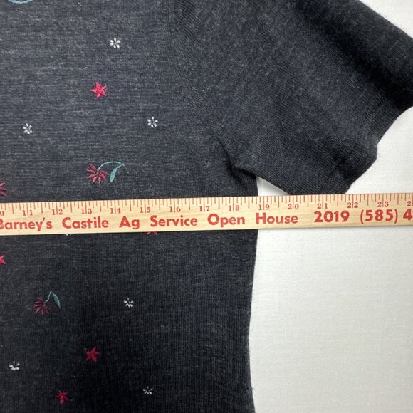 Vtg Talbots Gray Wool Short Sleeve Sweater Top Medium Stars & Floral Embroidered - Picture 5 of 7